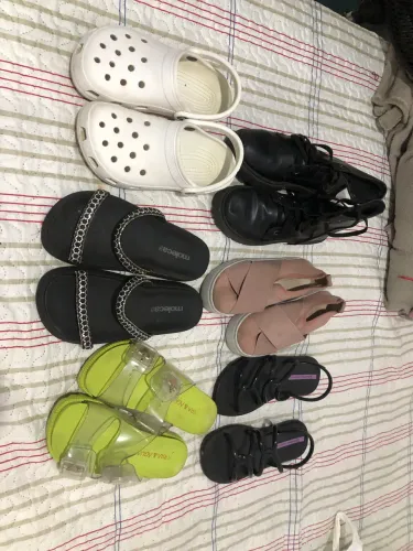 Desapega sapatos apenas R$ 180,00