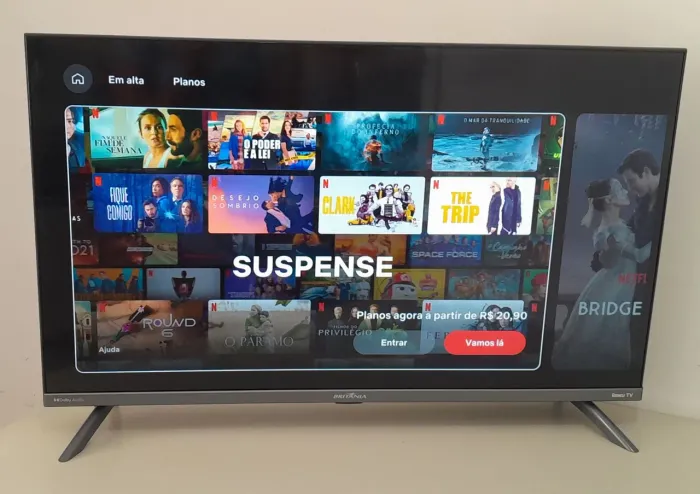 TV SMART BRITÂNIA ROKU 32" LED BORDA INFINITA