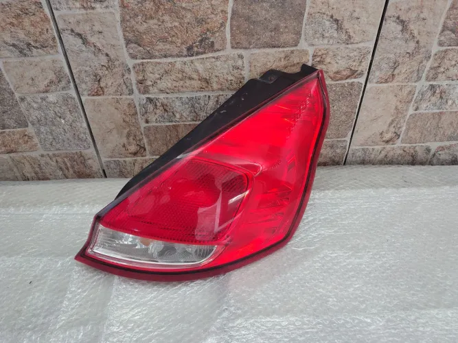 Lanterna traseira direita Ford New fiesta Hatch 2013 a 2019 original