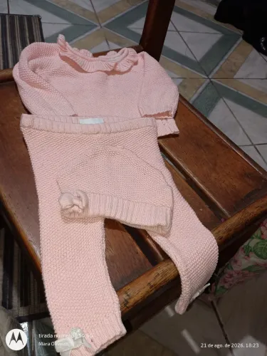 Conjunto tricot e vestidinho tricot