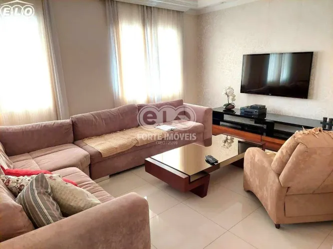 Casa com Edícula à Venda no bairro Vila Homero, em Indaiatuba Sp