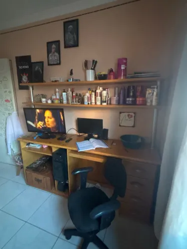 Armário e estante