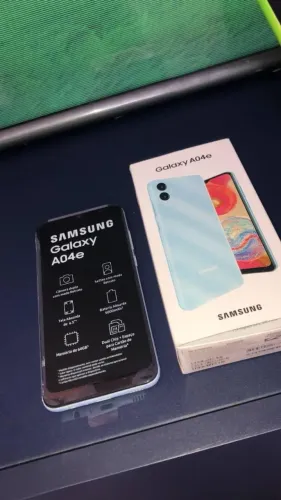 Galaxy A04e Para Conserto - Não Liga (Problema na Carga) - Com Caixa