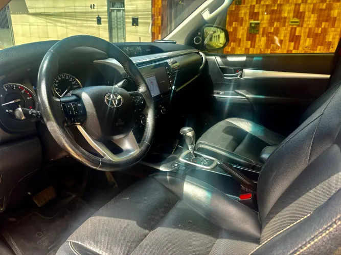 Toyota Hilux CD SRX 4X4 2.8 TDI 16V Diesel Aut. 2021