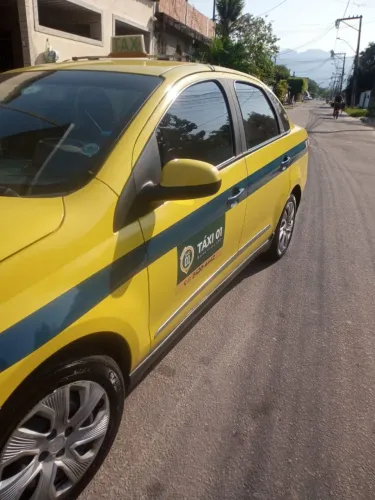 Fiat Grand Siena Essence 1.6 Flex 16V 2016