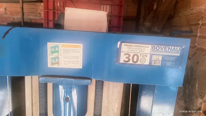 Prensa 30 toneladas Nova