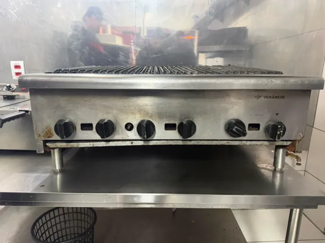 BROILER VENANCIO 90cm 