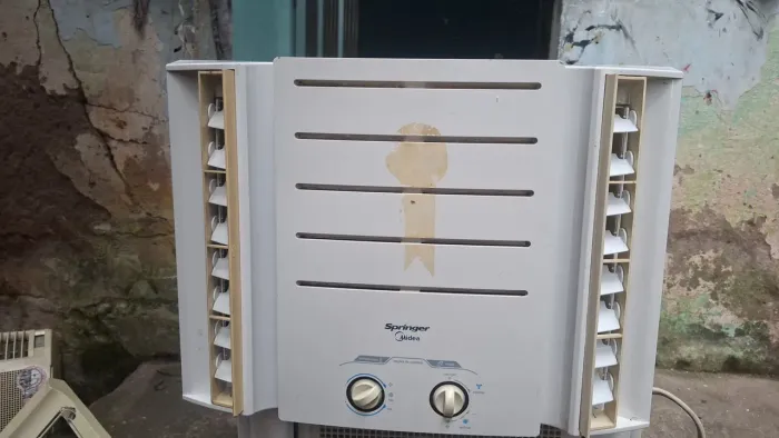 Vendo ar condicionado funcionando perfeitamente aceito cartão