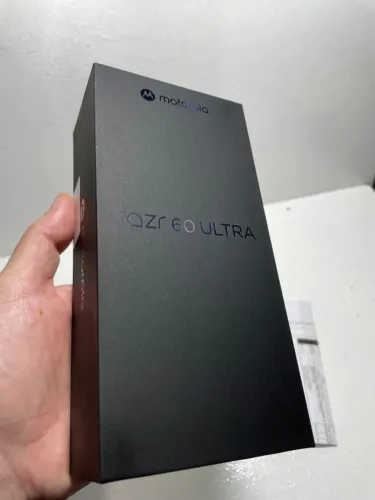 Motorola RAZR 60 Ultra de 1 TB Novo Zero Sem Uso Nota e Garantia Em 18X ou Troco - Centro 