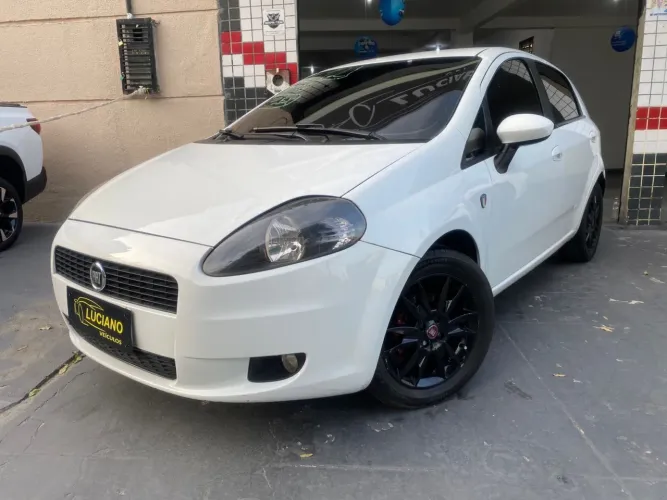 Fiat Punto Attractive Italia 1.4 F.flex 8V 5P 2012