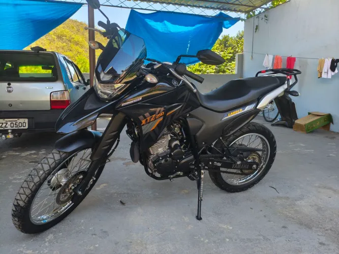 Lander raridade 11000 km rodados 