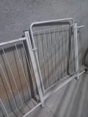 Portão Pet, *Semi novo*