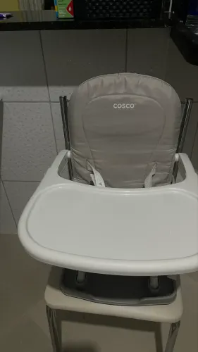 Cadeirinha de refeição