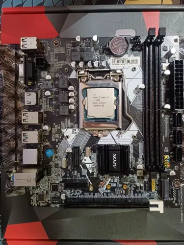Placa mãe Afox h110 soquete 1151 e I5 7600 novo