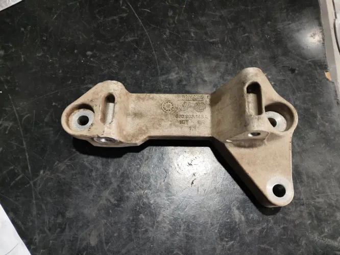 Suporte alternador Gol Voyage Saveiro G5 G6 G7 
