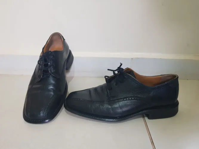 Sapato social, preto em couro, tamanho 40, marca Mariner