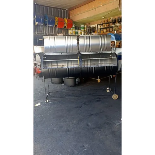 Churrasqueira de tambor duplo completa  eficiente para comerciante de assados.