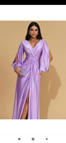 Vestido lavanda para festa