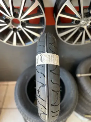 Pneu 110/70/17 dianteiro marca maggion uso s/camara (instalação gratuita)