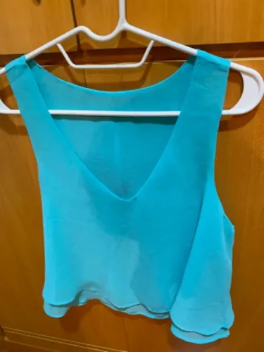 Blusa de seda azul 