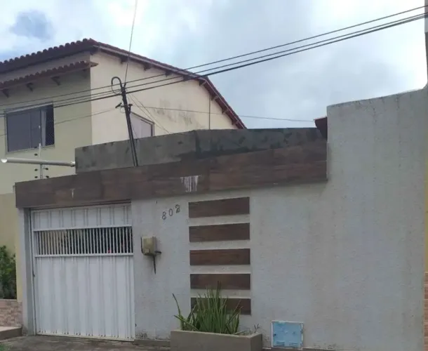 - Casa no Araçagy