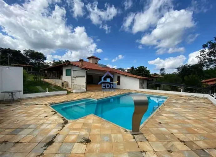 Casa em Condomínio à venda, 3 quartos, 1 suíte, 7 vagas, Condomínio Estancia da Mata - Lag