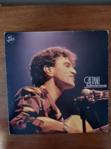 LP Caetano Veloso - Totalmente Demais - R$ 95,00