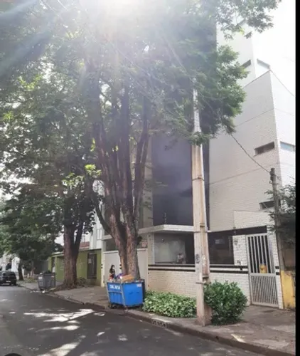 kitnet no Edficio Chaplin a 100  metros da Uem