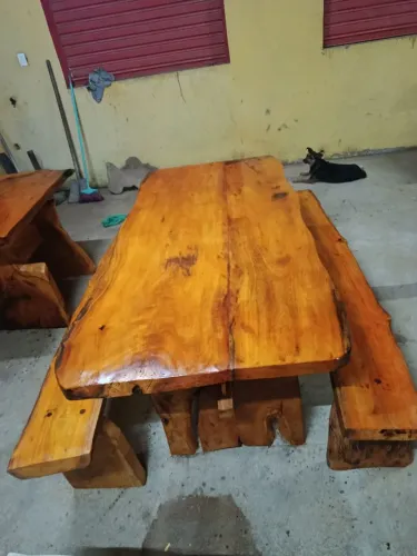 Mesa rústica 