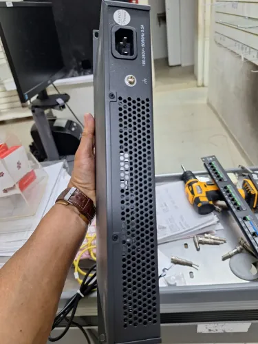 Switch TP LINK 16 PORTAS CAT 5