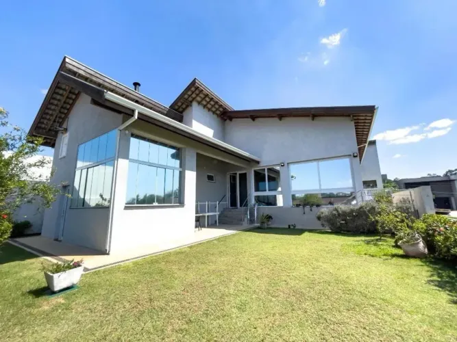 Casa com 3 dormitórios à venda, 390 m² por R$ 2.490.000,00 - Granja Viana - Jandira/SP