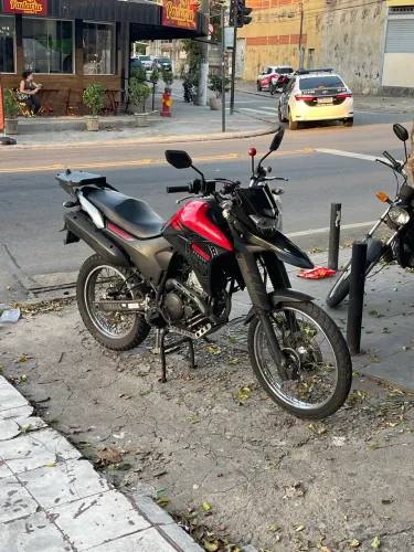 Vendo Lander 2023 Único Dono