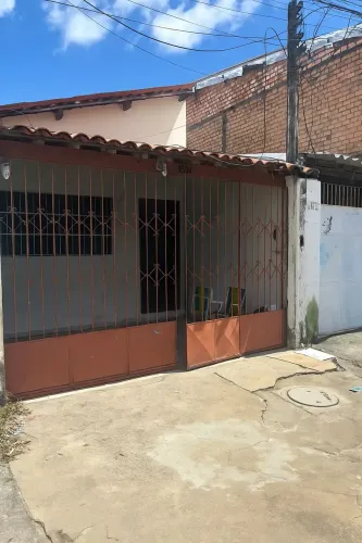 Casa à venda em rua pública, PAJUÇARA , Maceió, AL