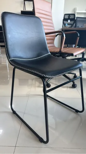 Cadeira fixa, cadeira recepção Curitiba, cadeira interlocutor, cadeira Verner