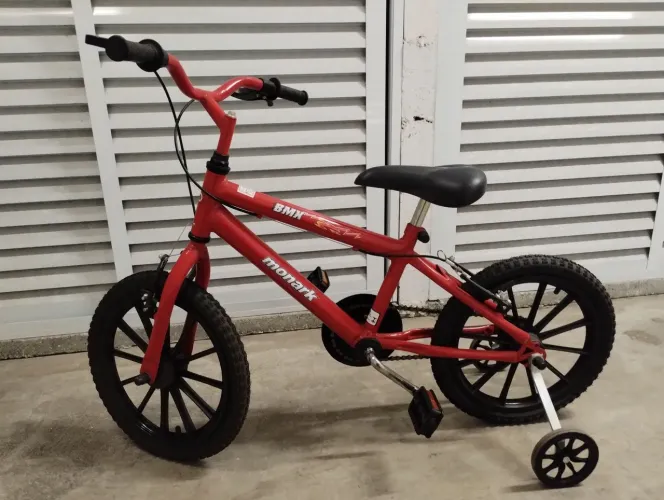 Bicicleta Infantil Aro 16 Monark BMX<br>R$ 400,00