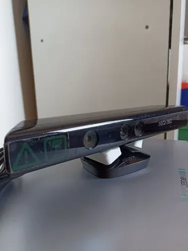 XBOX 360 KINECT 