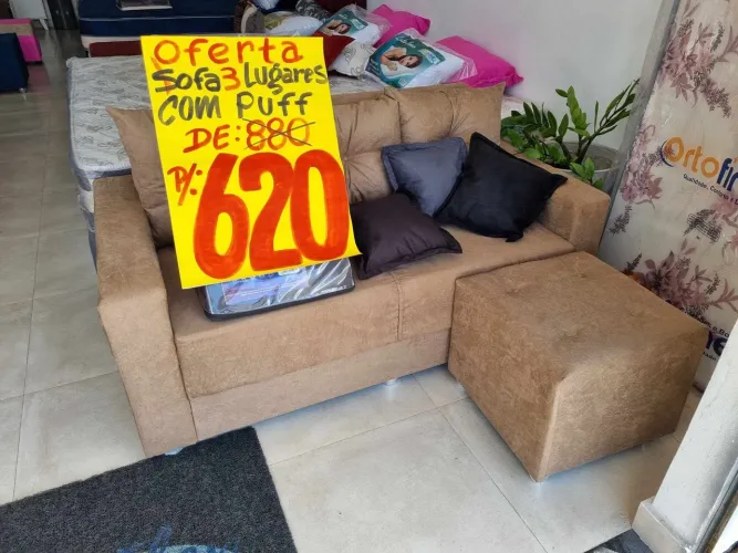 Sofá 3 lugares com puff - R$ 620