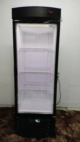 Freezer Cervejeira Usada - Preta 