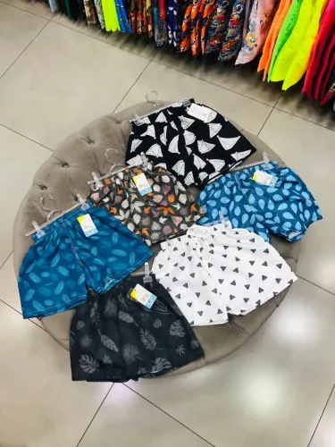Shorts Infantil com Diversas Estampas
