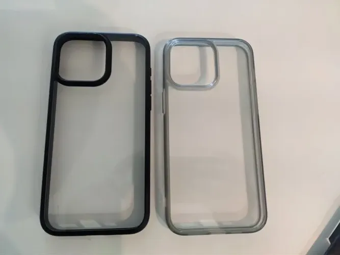 Capas Spigen para iPhone 15 Pro Max