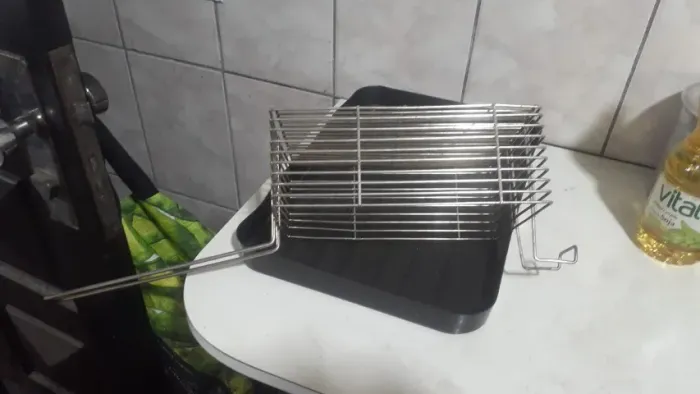 Cesta para fritadeira retangular pedeeira em otímo estado  bom preço aceito troca