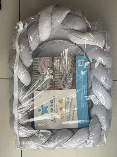 Ninho infantil com mosquiteiro