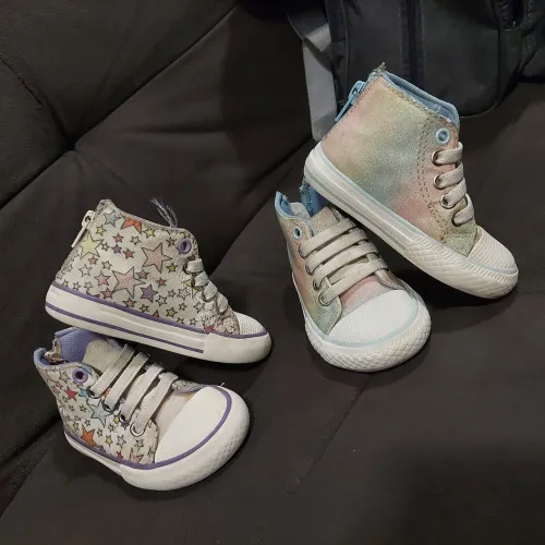 LOTE ROCK! 02 pares Tênis bebê "all star" Póim n° 20  