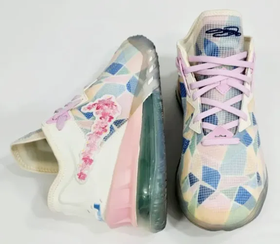 Nike - LeBron XVIII Cherry Blossom "Sakura" - Raridade - Usado 1x - Tam. 40