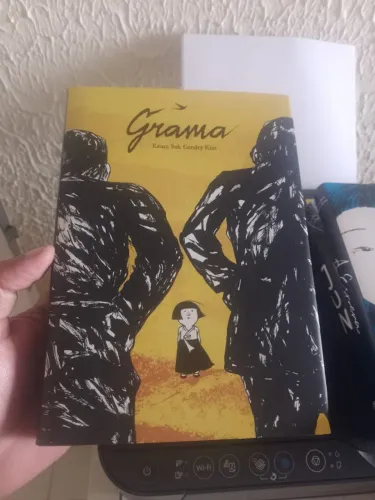 Grama - Pipoca e Nanquim