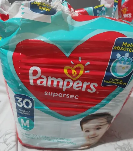 Fraldas Pampers supersec Tamanho M