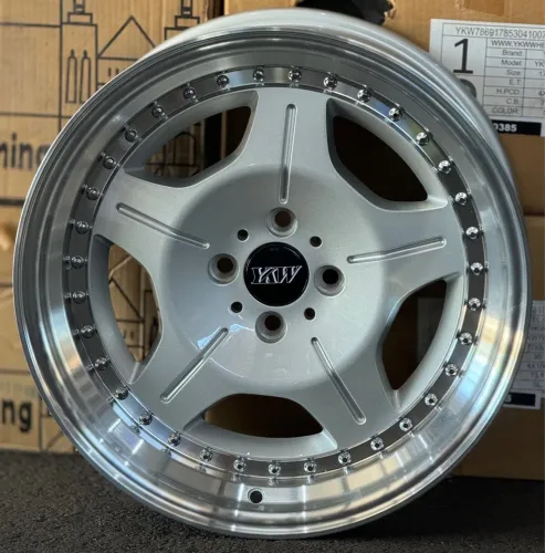 Rodas YKW aro 17 tala 8,5 furacão 4x100