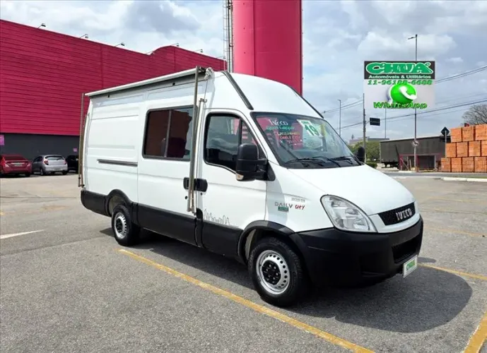 Iveco Daily Furgão 30-160 3.0 12m³ (die.)(e6) 2019