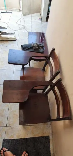 Conjunto de 2 Cadeiras de Madeira