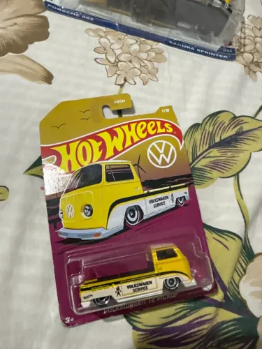 Hot wheels volkswagen service t2 pickup